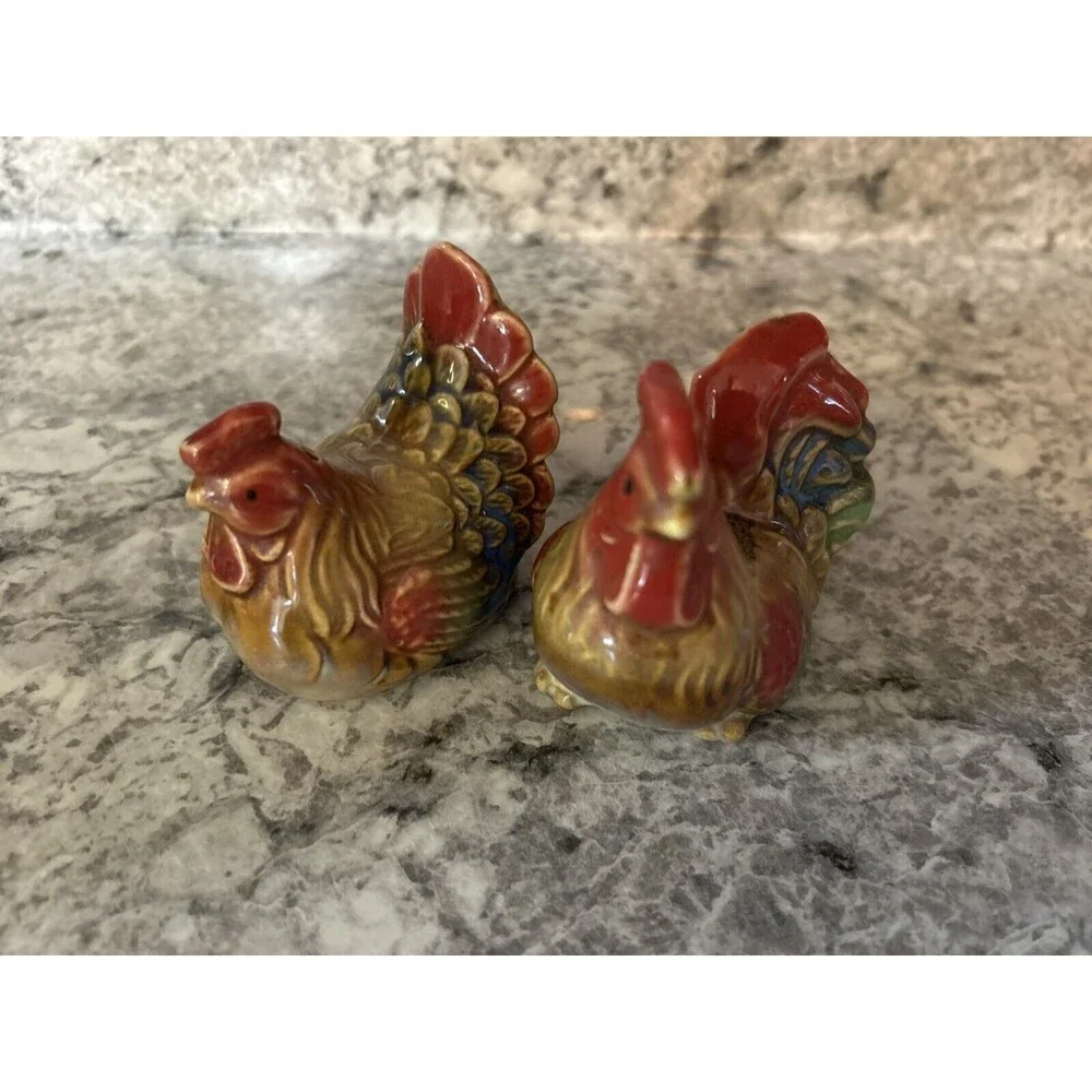 Vintage Hen And Rooster Salt And Pepper Shakers Farm Chickens